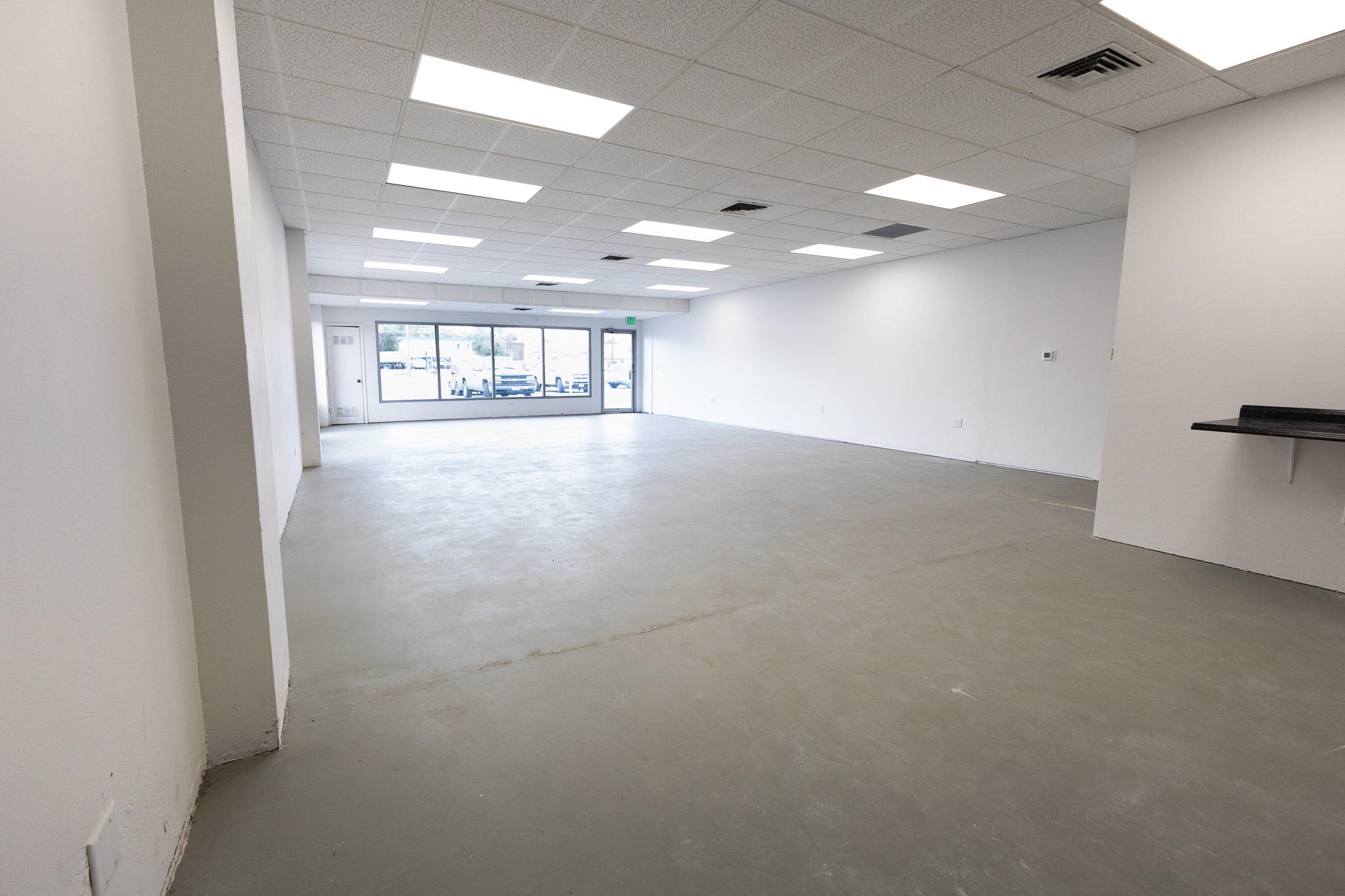 2923 North Avenue Unit: 8B