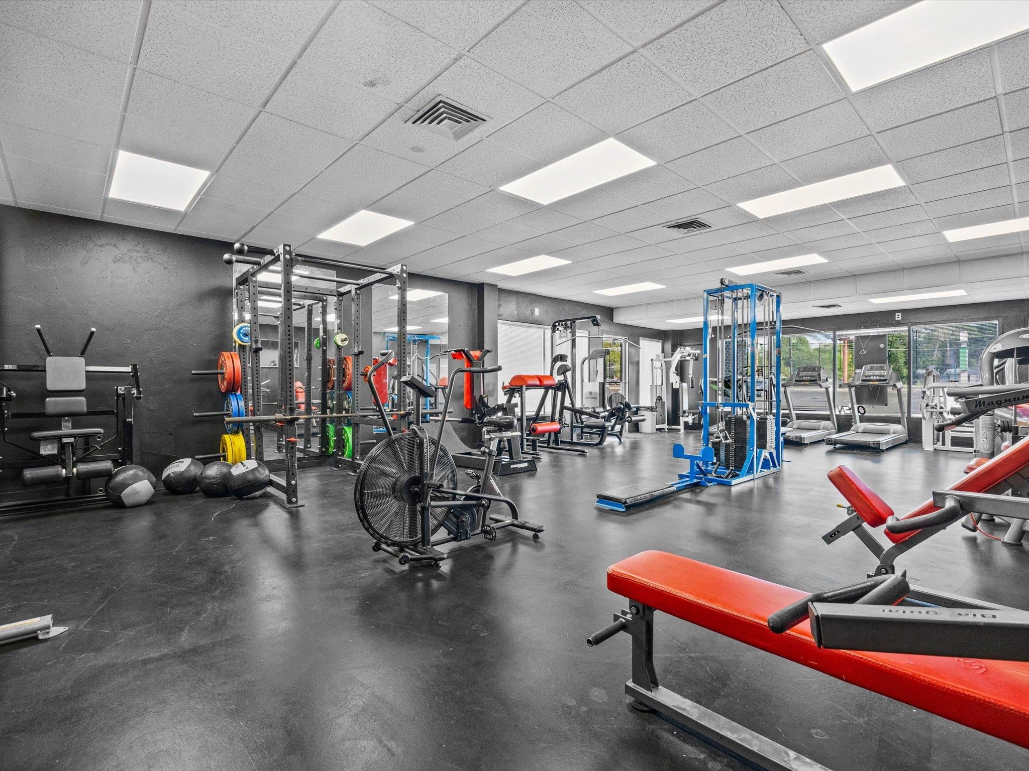 2923 North Avenue Unit: 8B