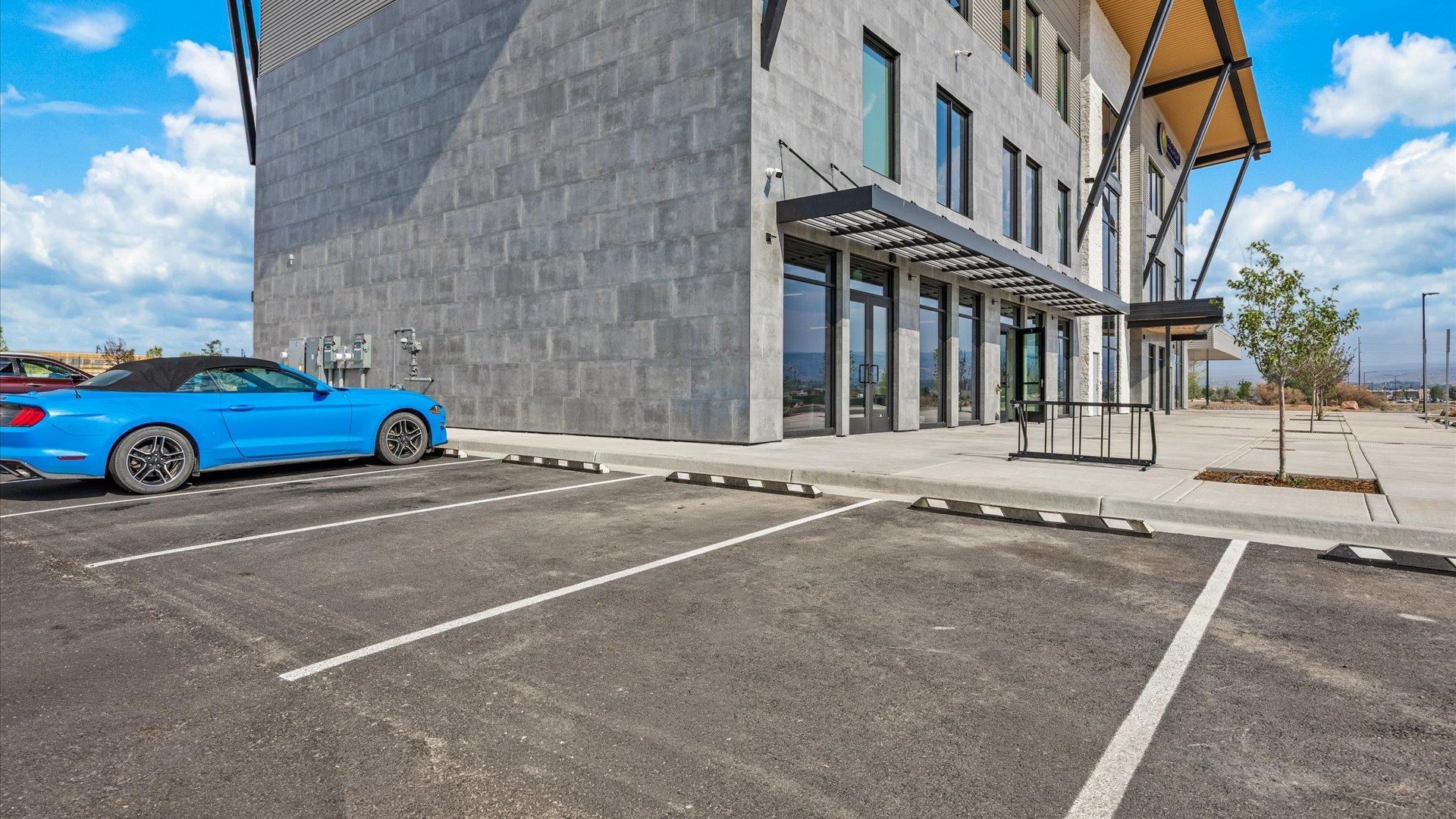 2392 Langridge Drive Unit: Suite A