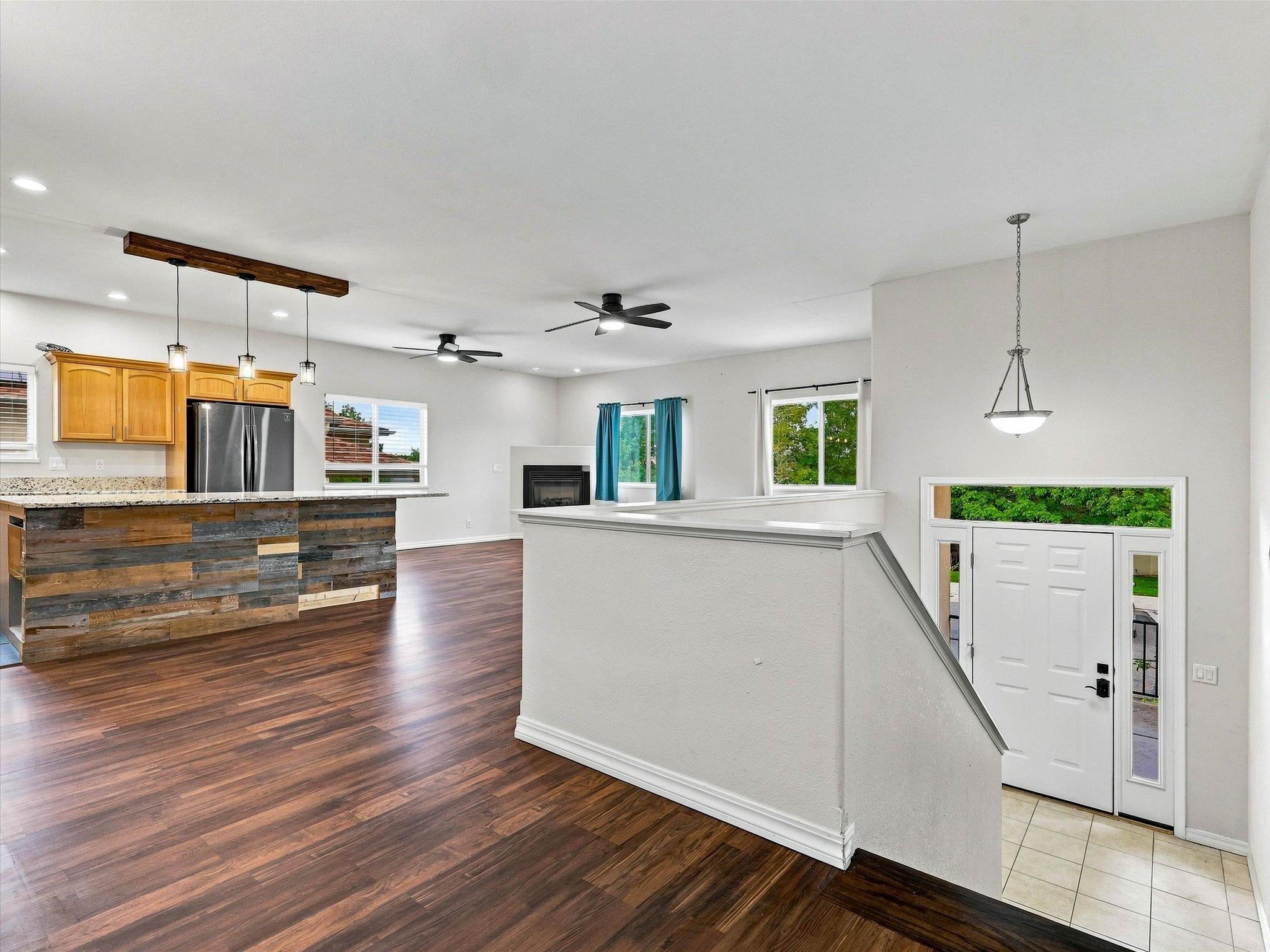 405 1/2 Rockwood Lane