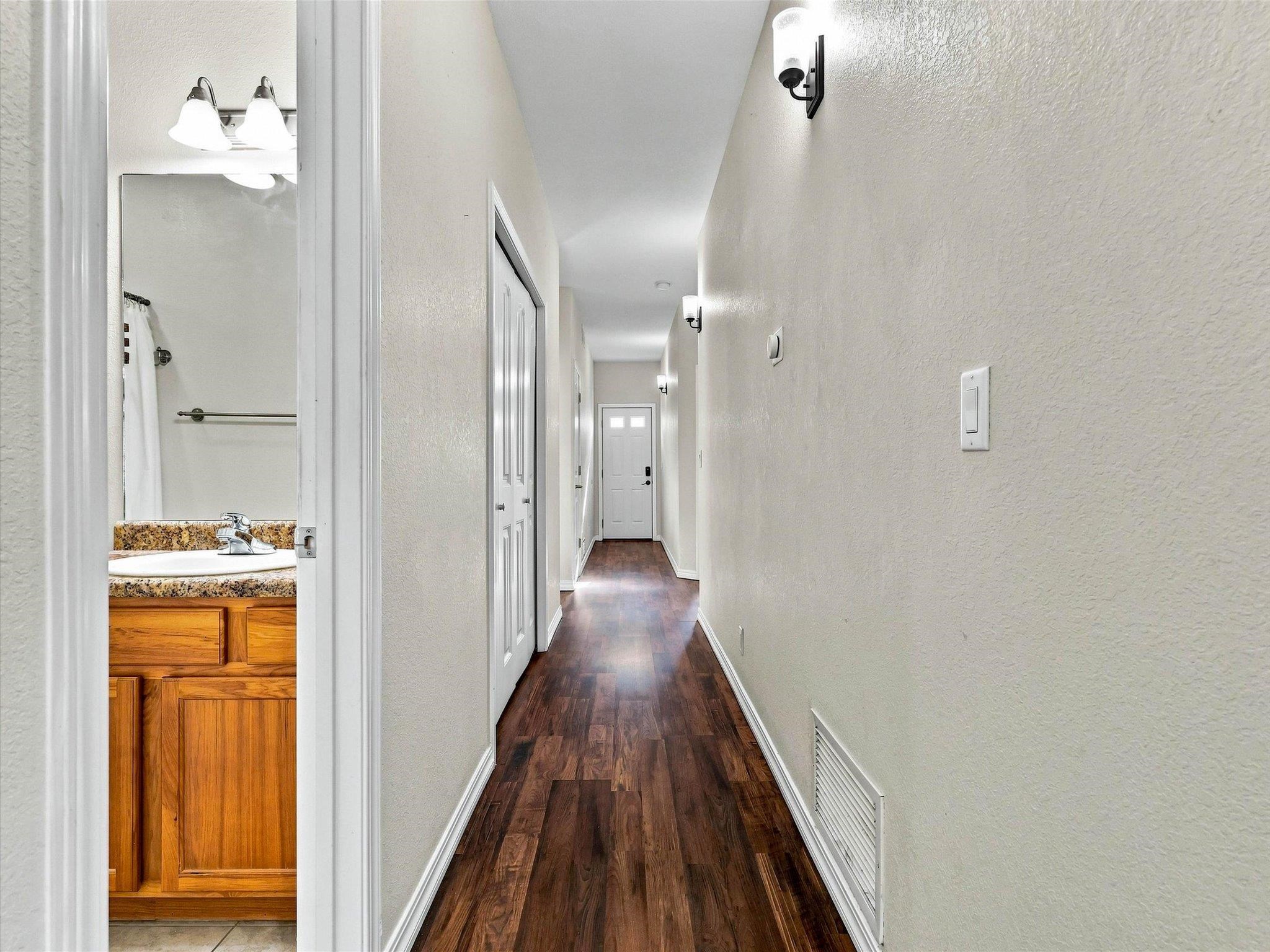 405 1/2 Rockwood Lane