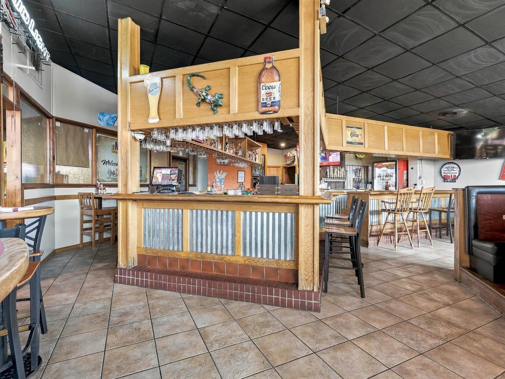 2210 Highway 6&50