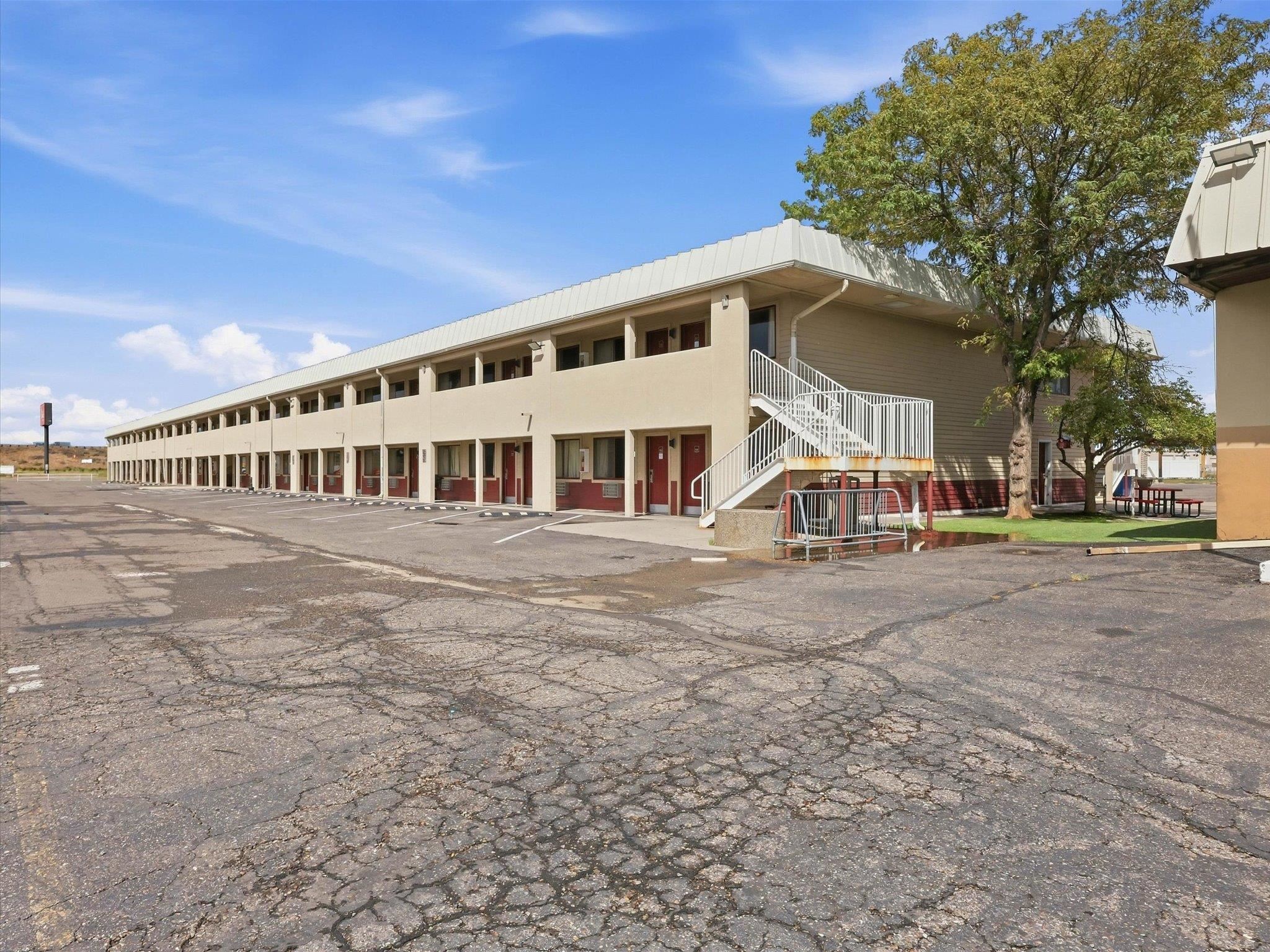 2210 Highway 6&50
