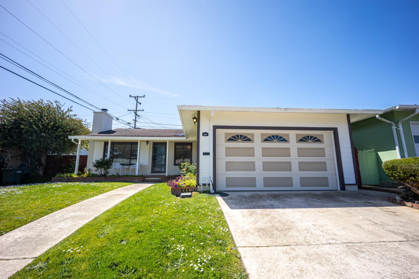 557 Joaquin DR
