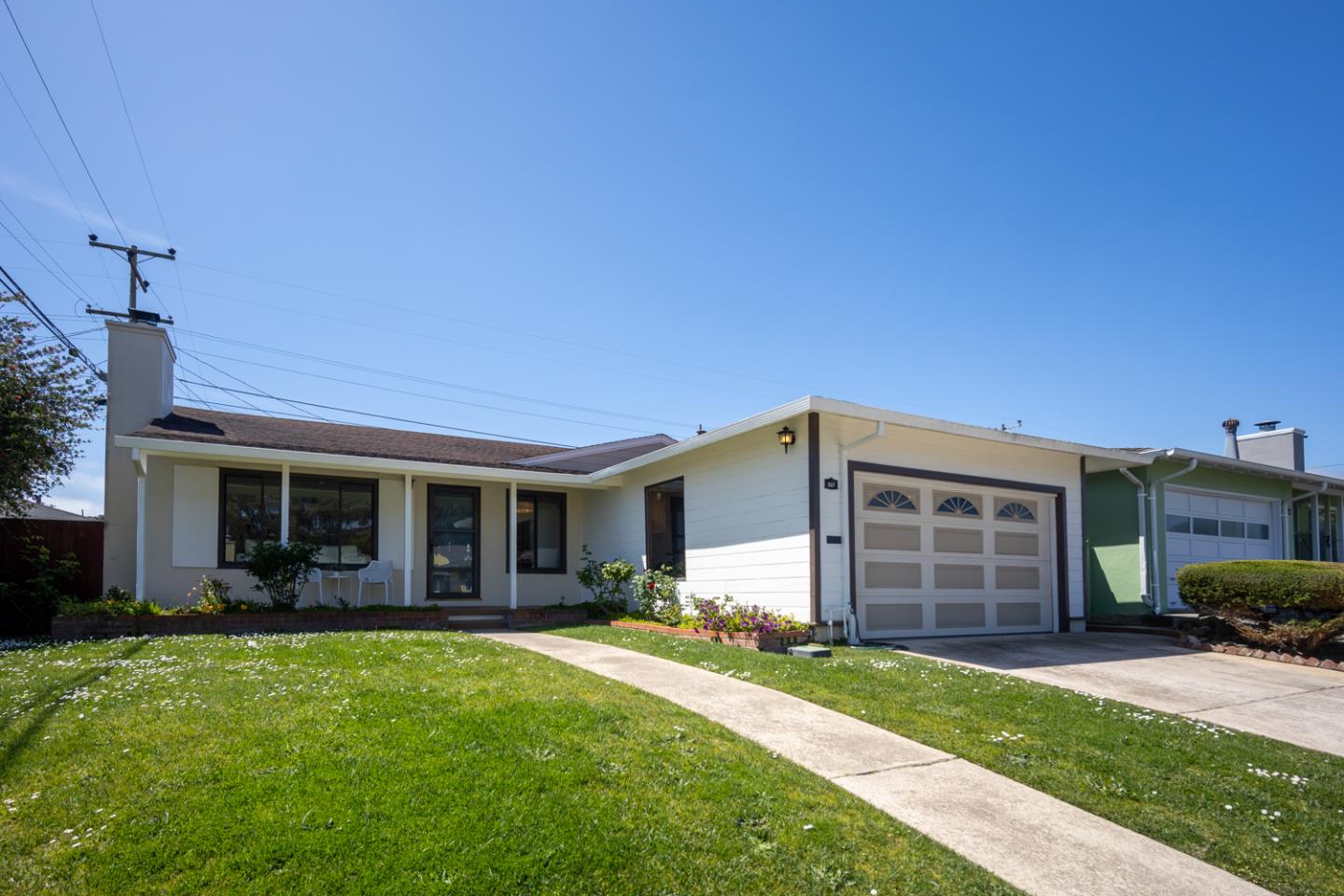 557 Joaquin DR