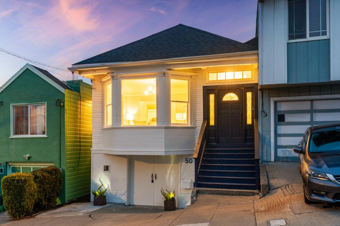 50 Tioga AVE