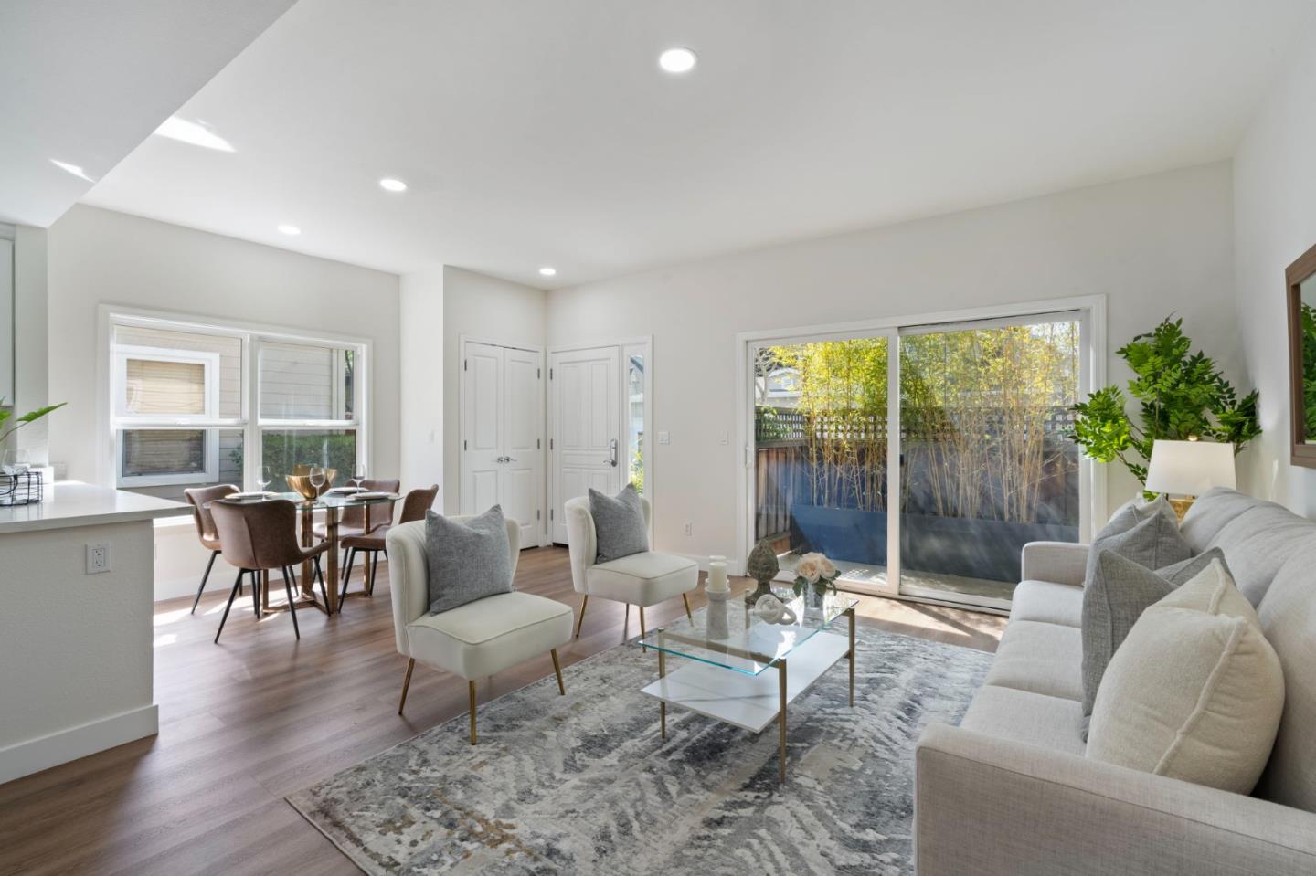 729 Cottage CT