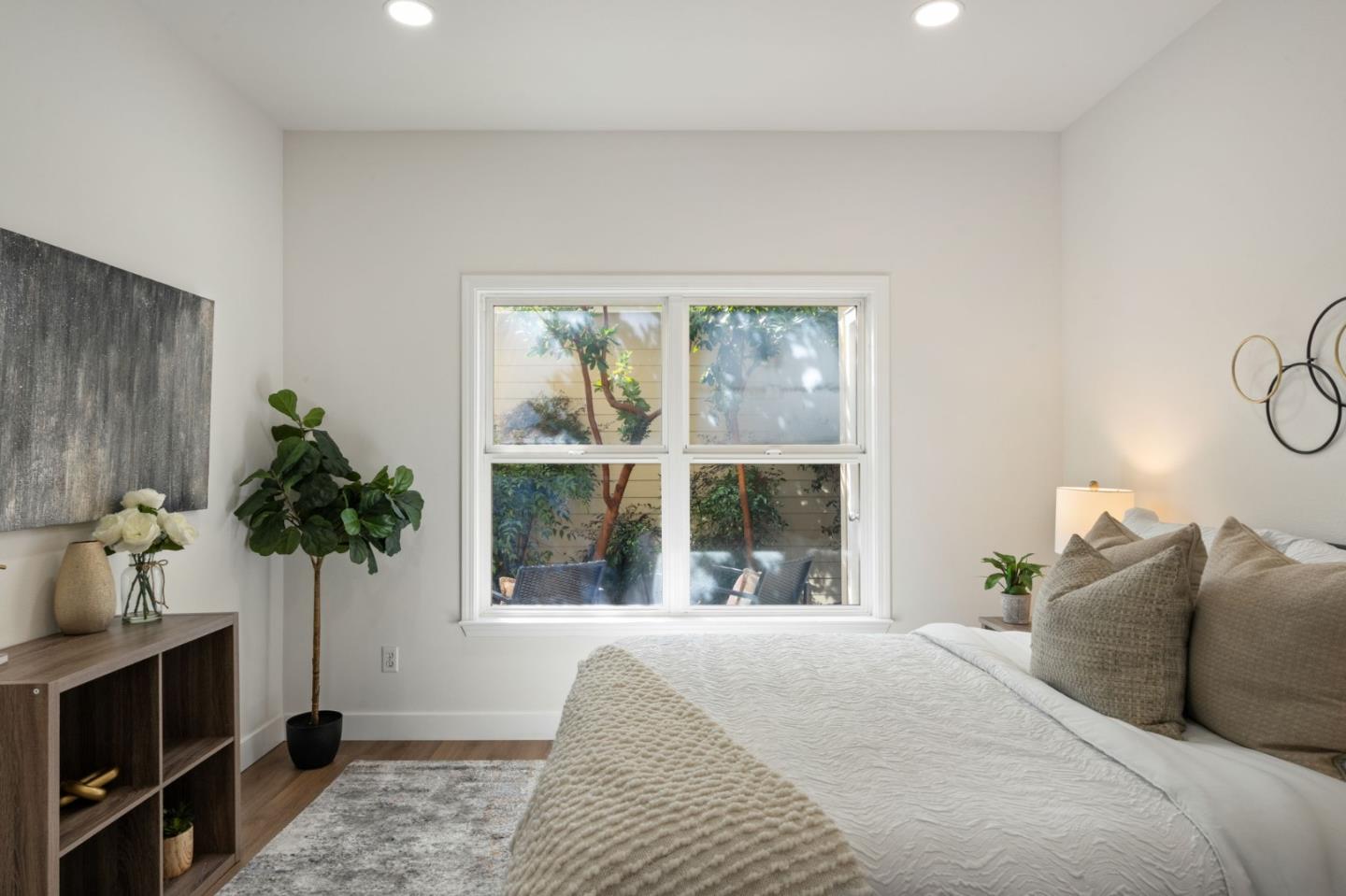 729 Cottage CT