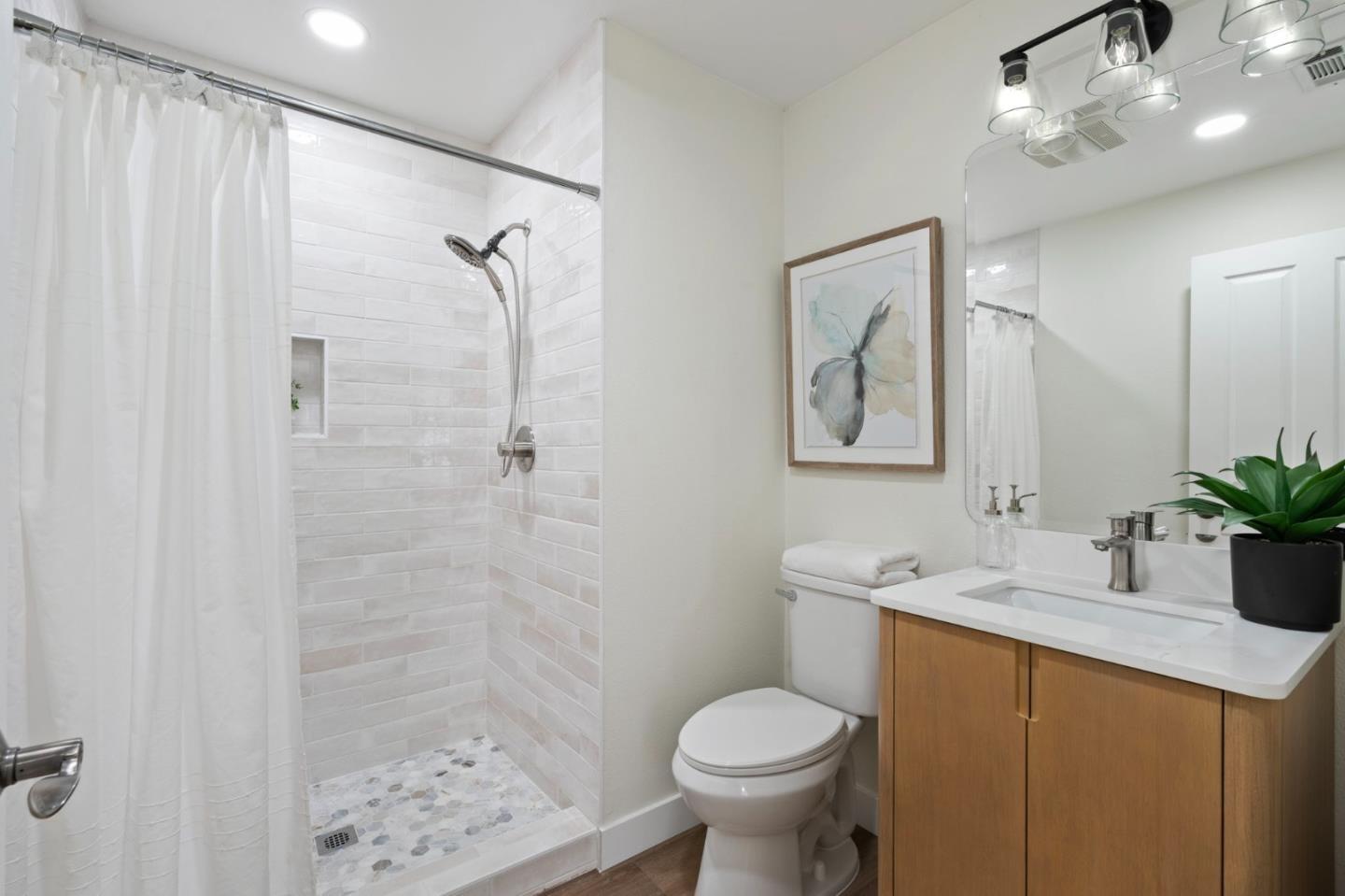 729 Cottage CT