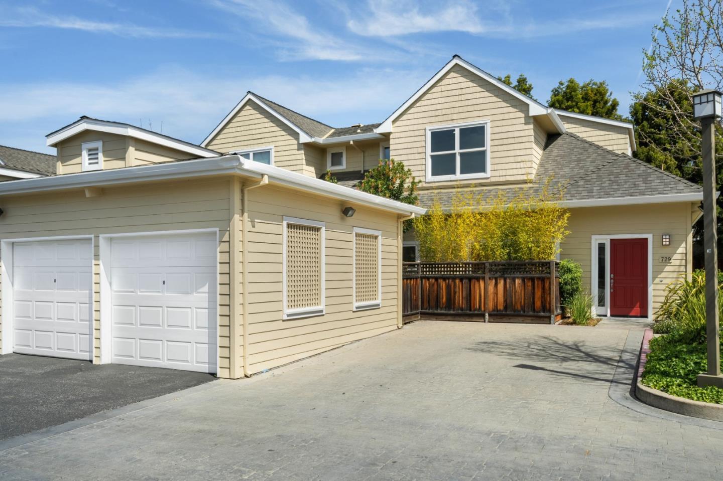 729 Cottage CT