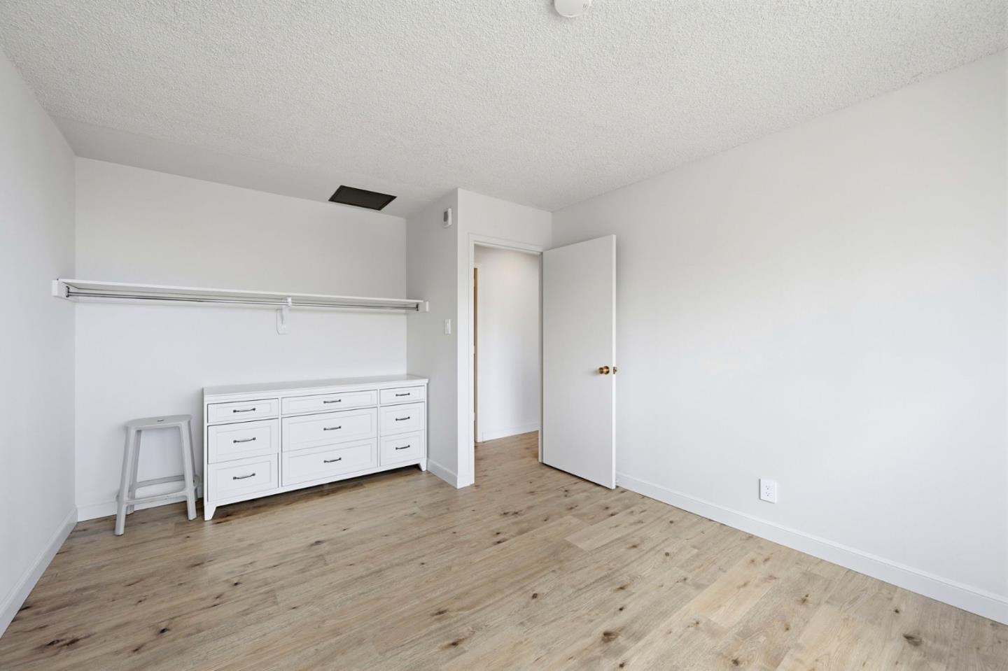 946 Stockton Street 18C