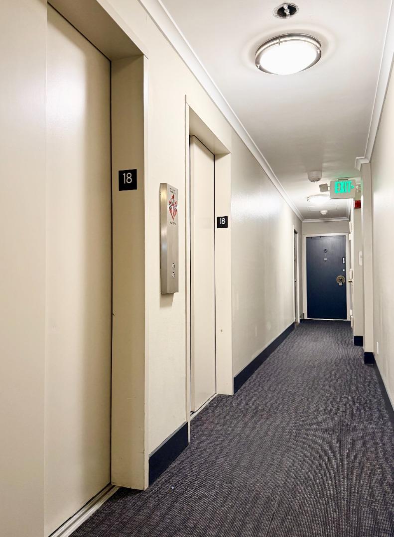 946 Stockton Street 18C