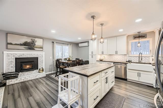 26788 Richmond Hill Road