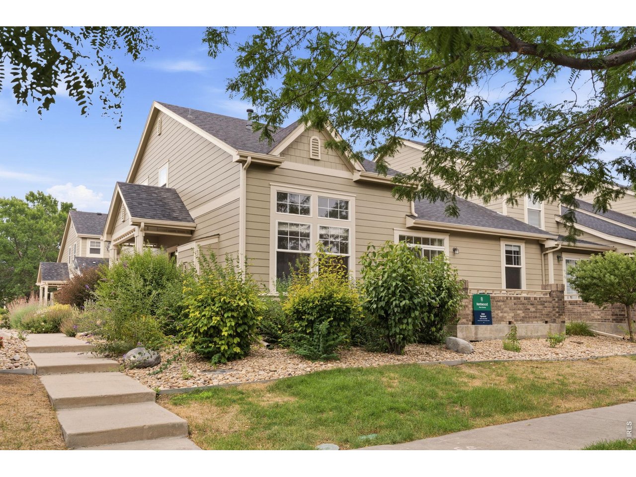 5108 Country Squire Way