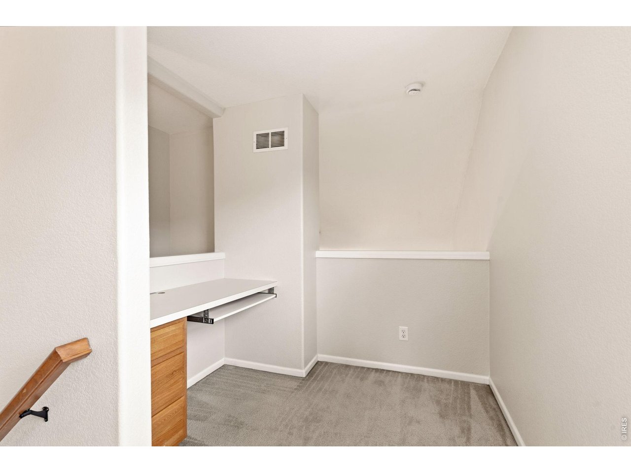 5108 Country Squire Way