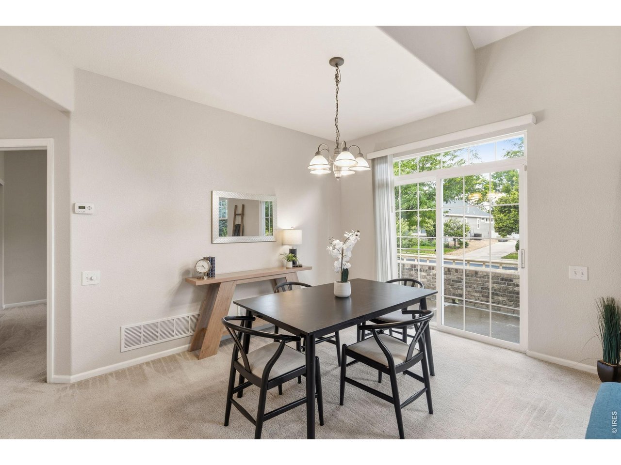 5108 Country Squire Way