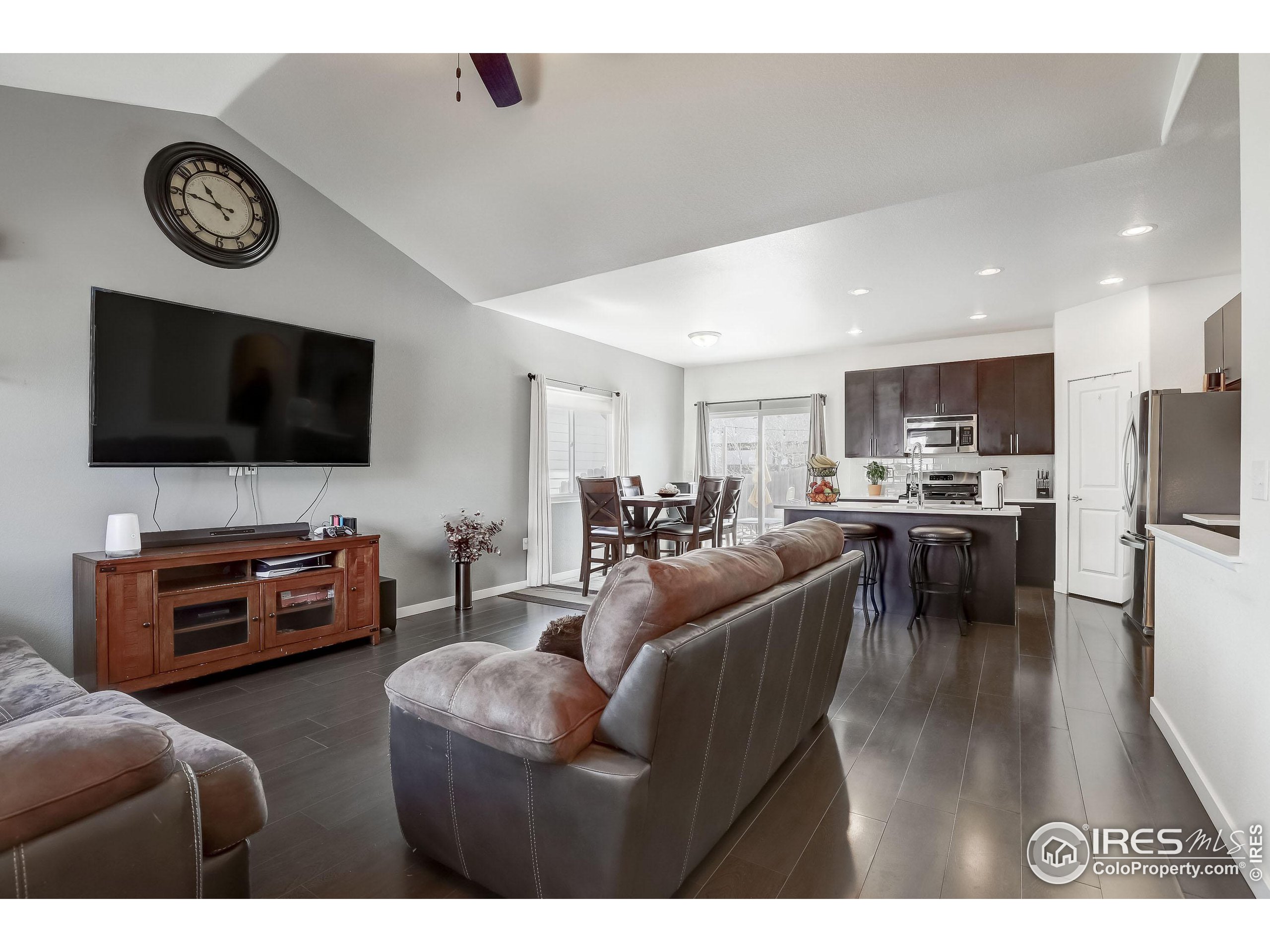 741 Village Dr