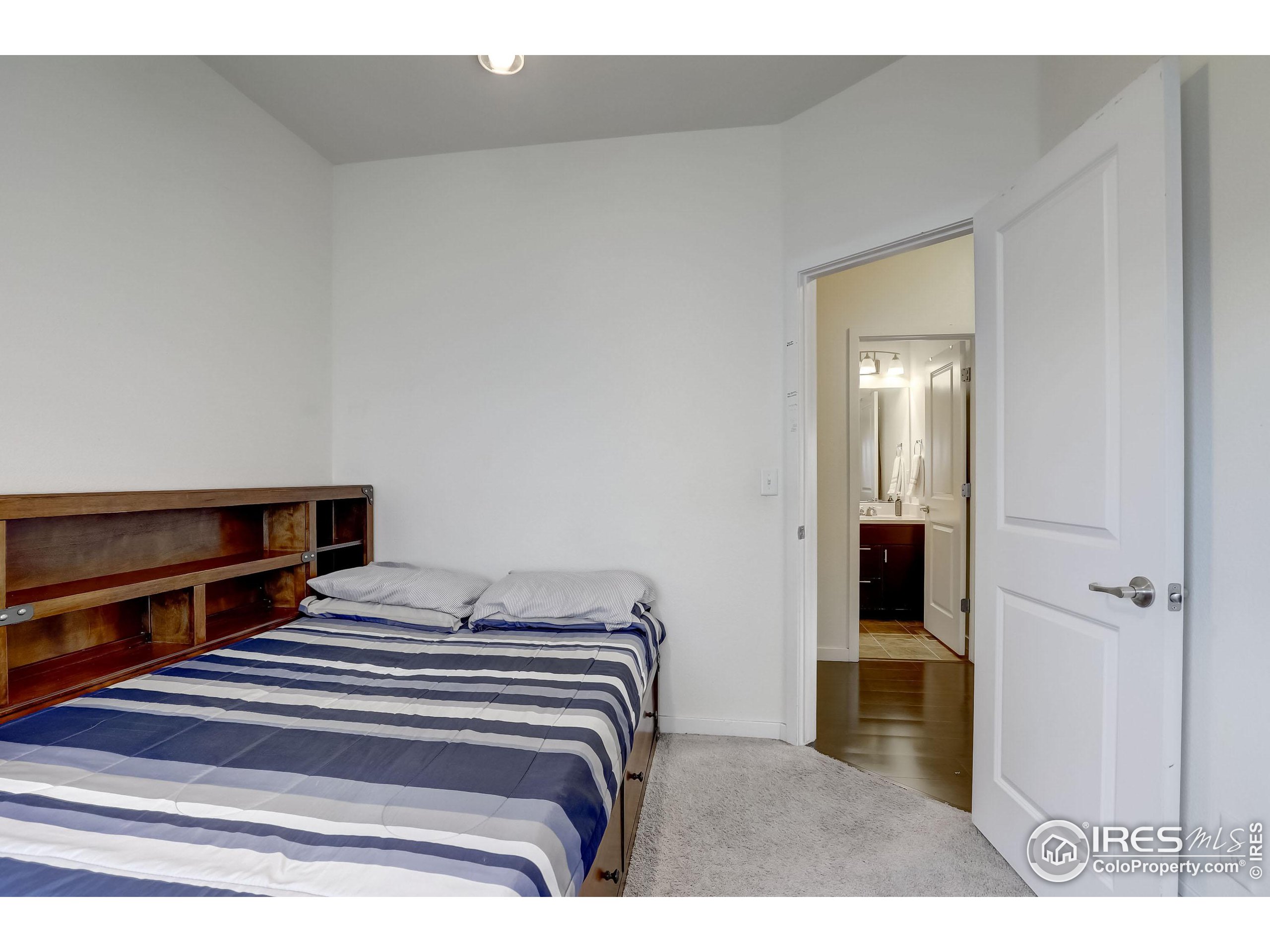 741 Village Dr