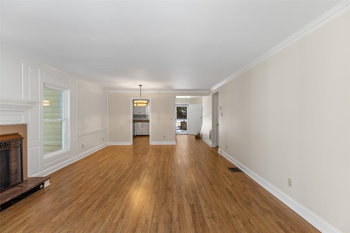 100 Williamsburg Court