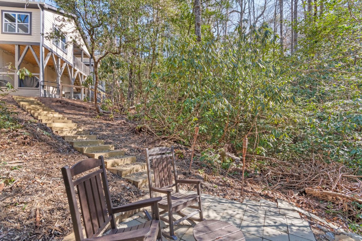 39 Pine Forest Court