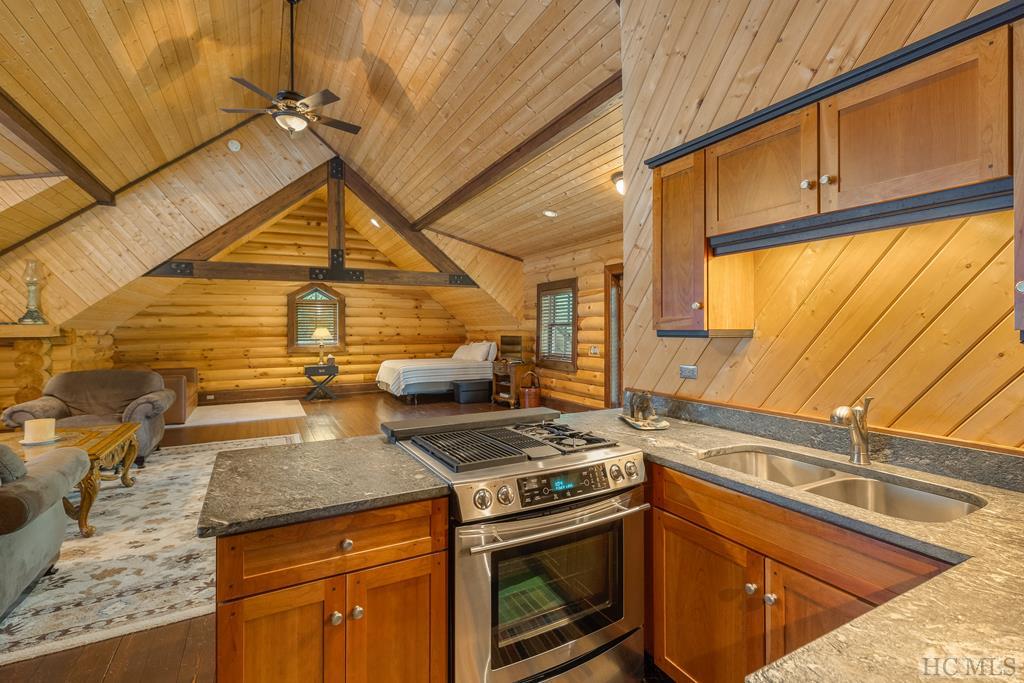 764 Hardscrabble Ridge Road