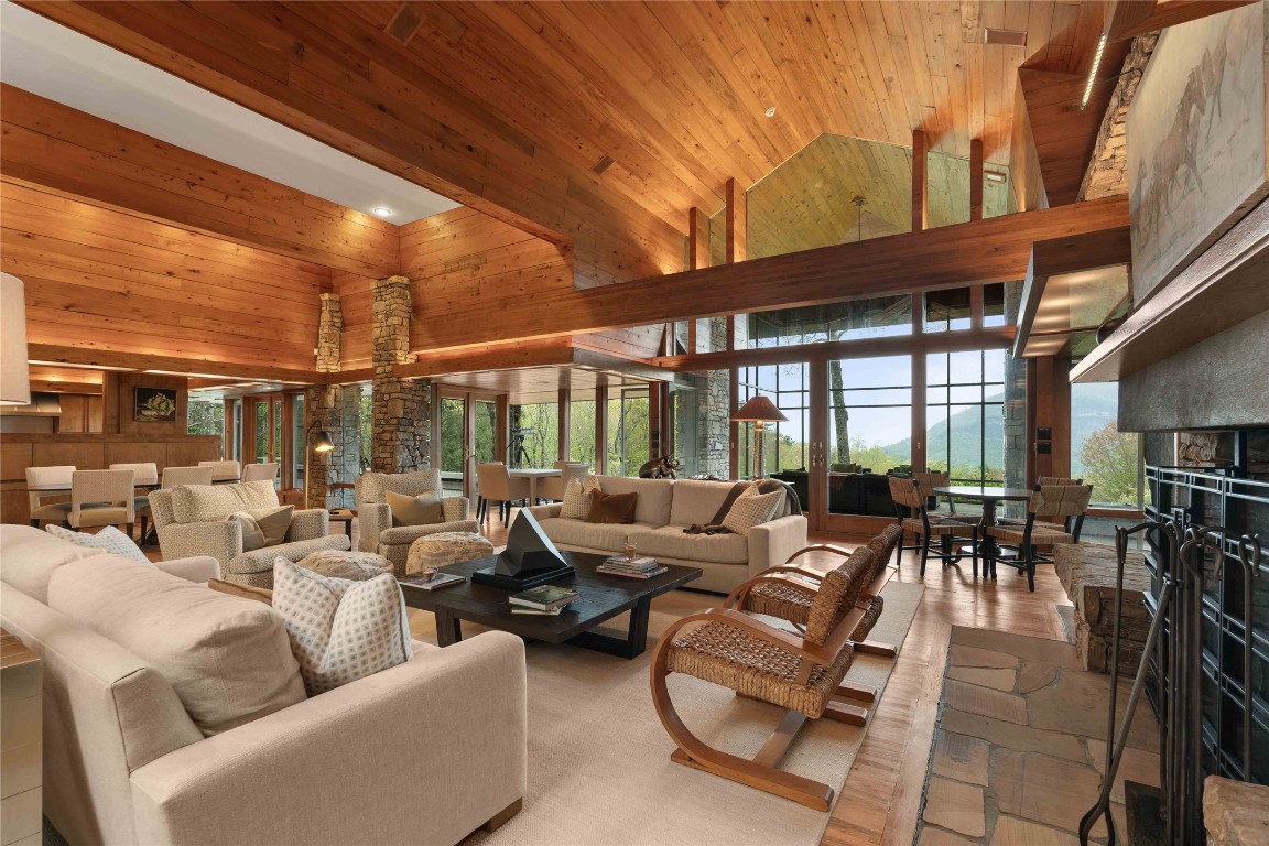 749 Stillmont Circle