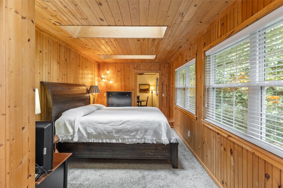 65 Satulah Ridge Road