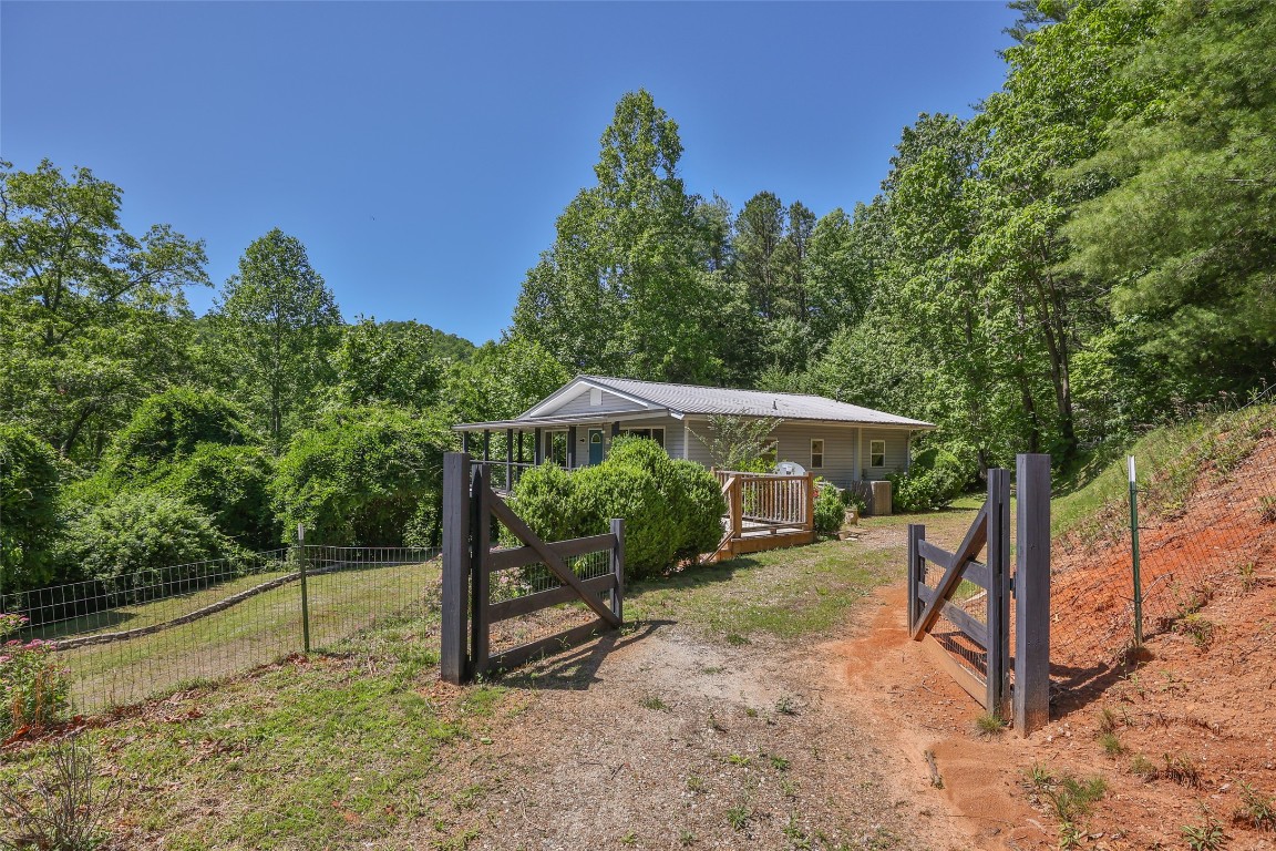 228 Mountain Laurel Drive