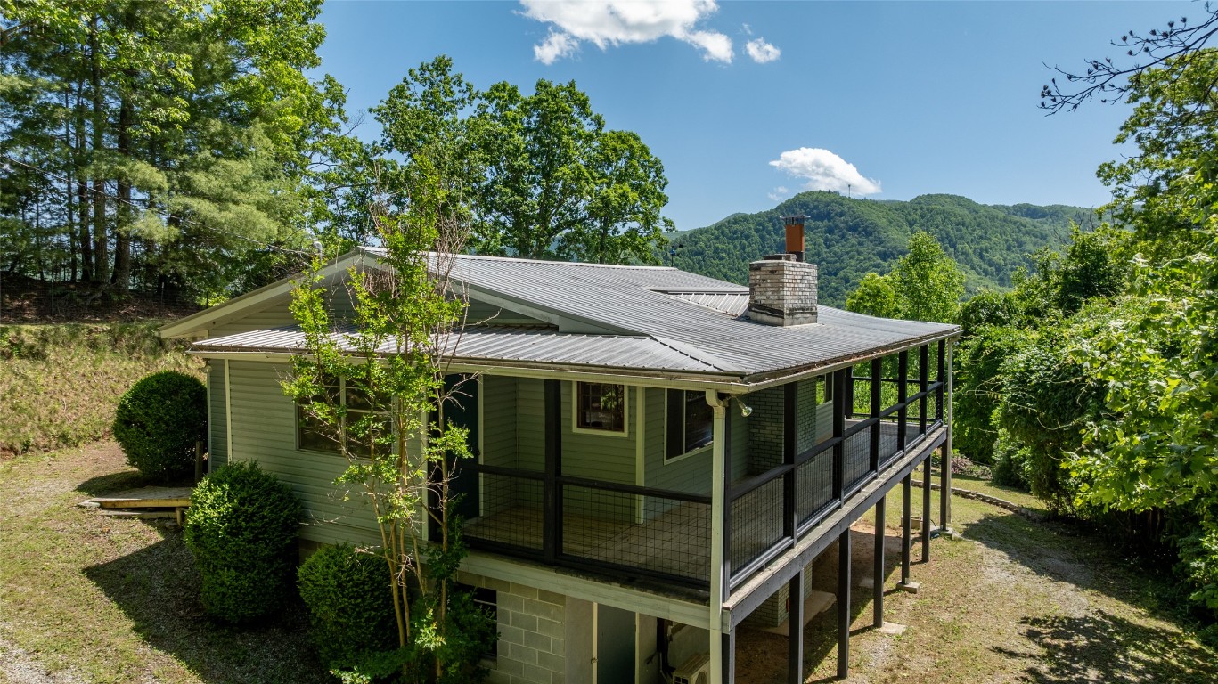 228 Mountain Laurel Drive