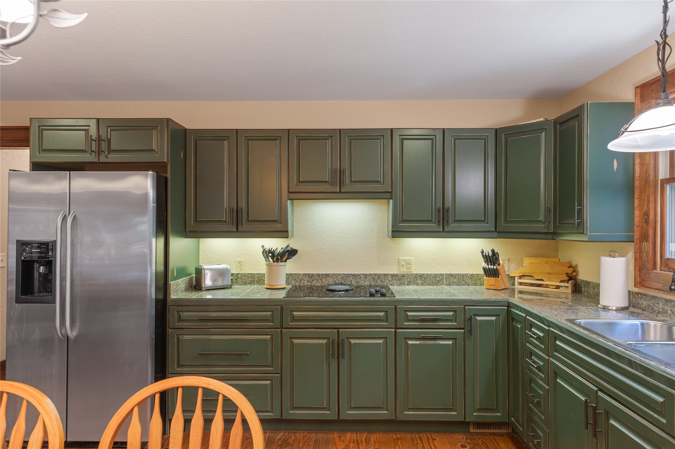 214 Sunset Court