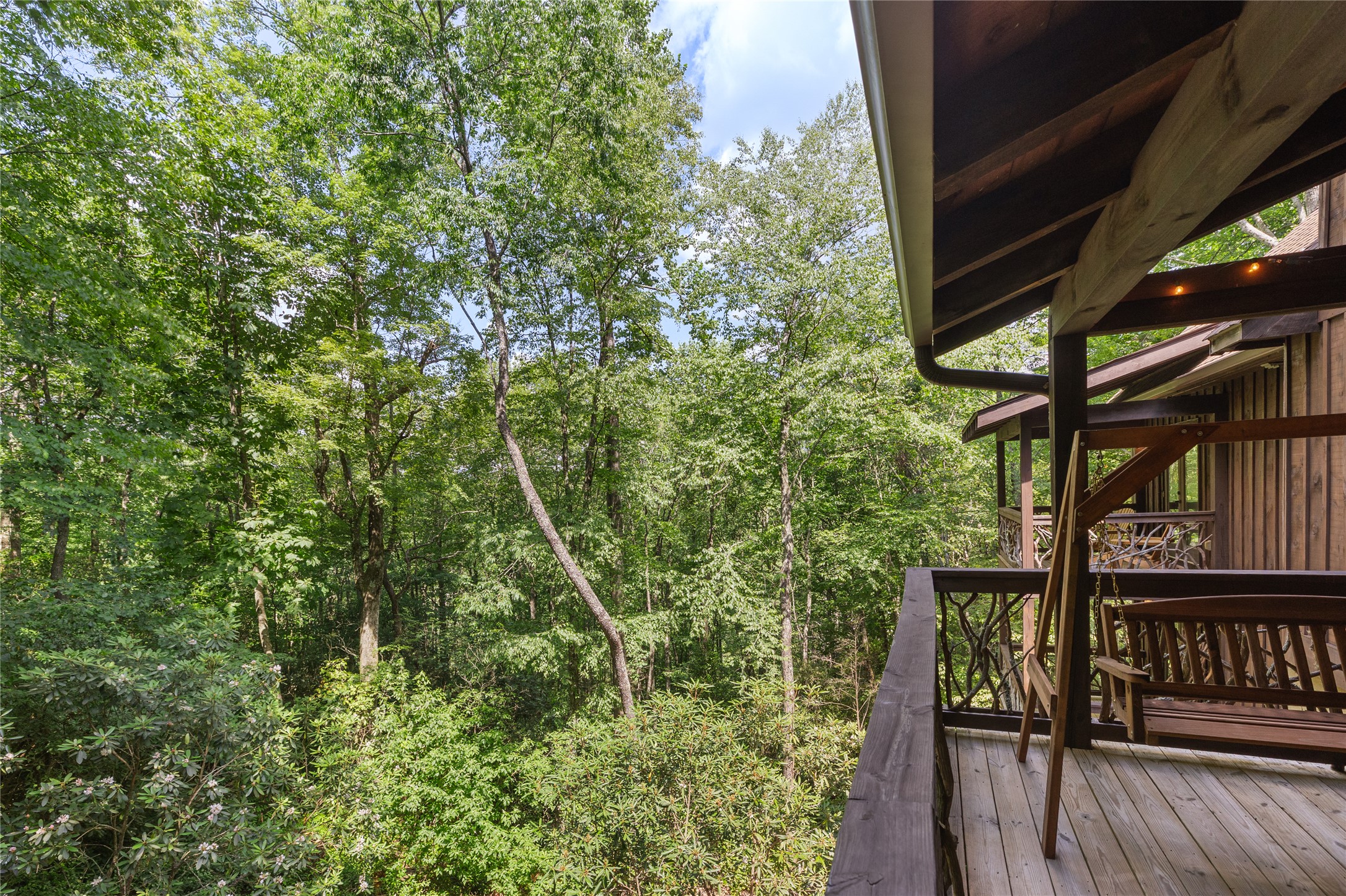 214 Sunset Court