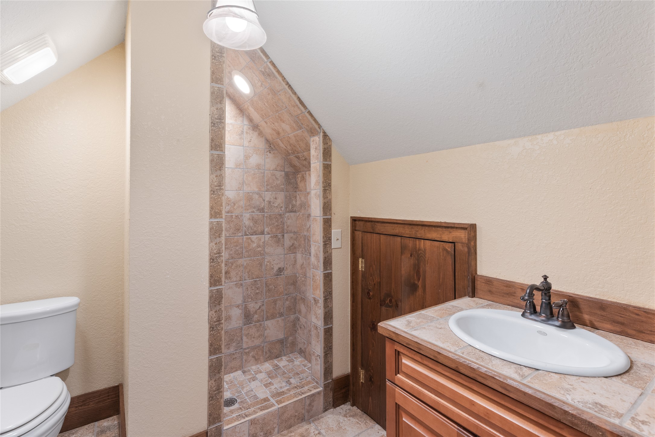 214 Sunset Court