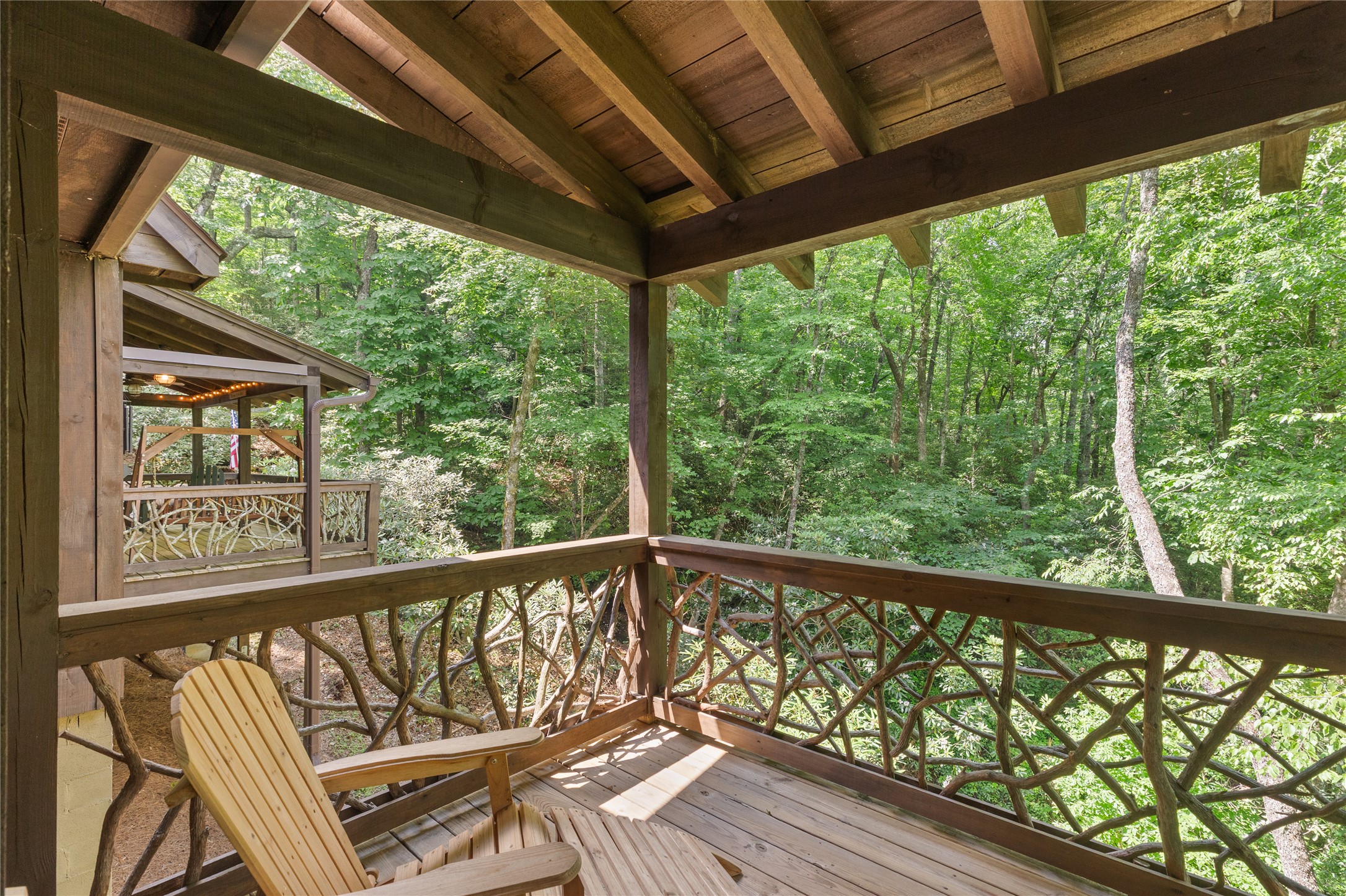 214 Sunset Court