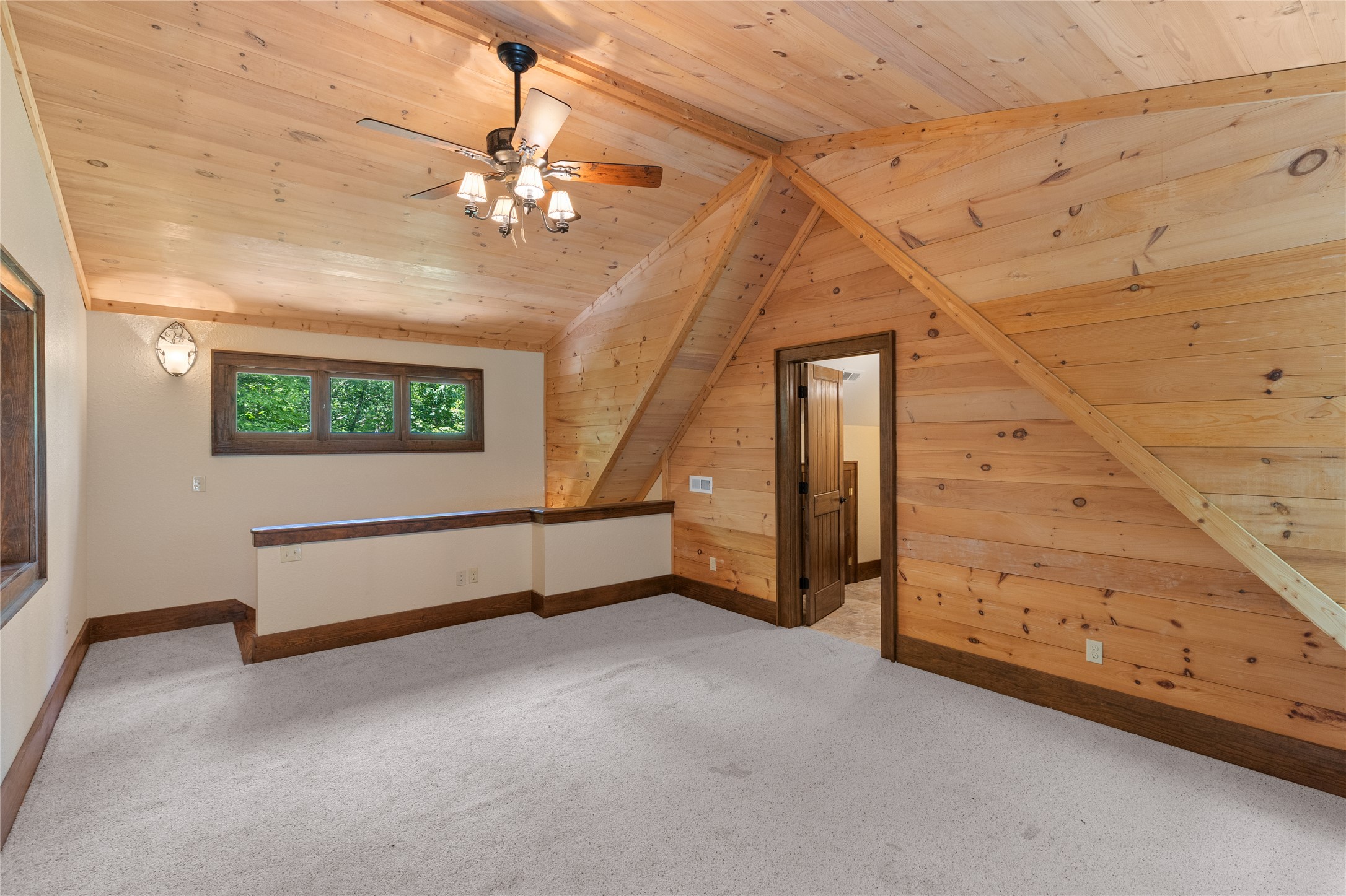 214 Sunset Court