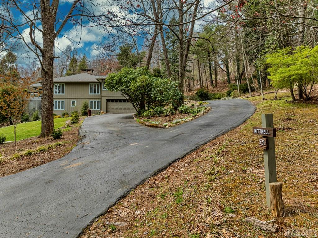 521 Azalea Lane