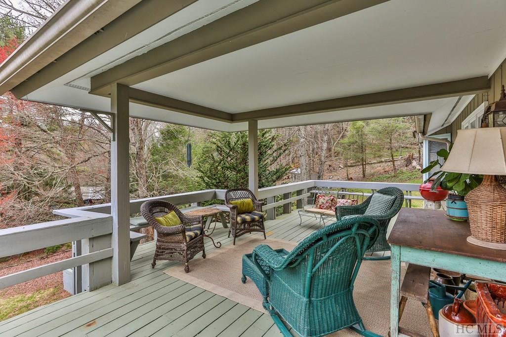 521 Azalea Lane