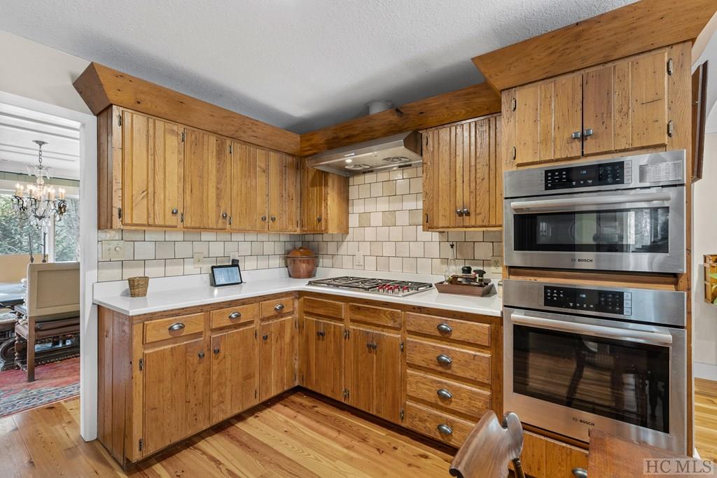 521 Azalea Lane