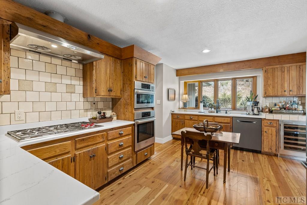 521 Azalea Lane