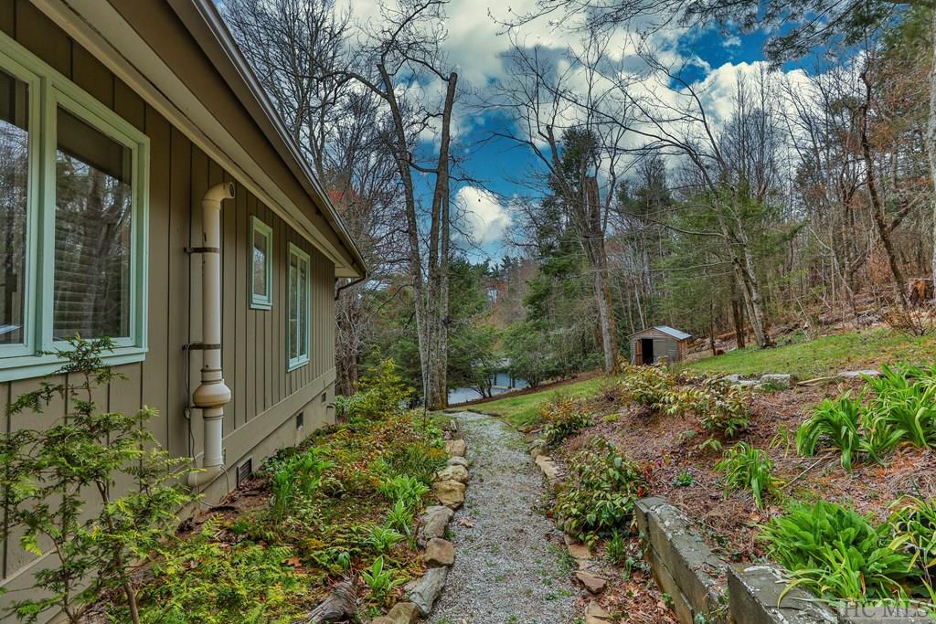 521 Azalea Lane