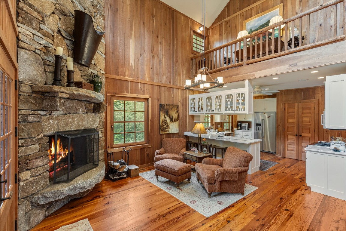 346 Hummingbird Lane