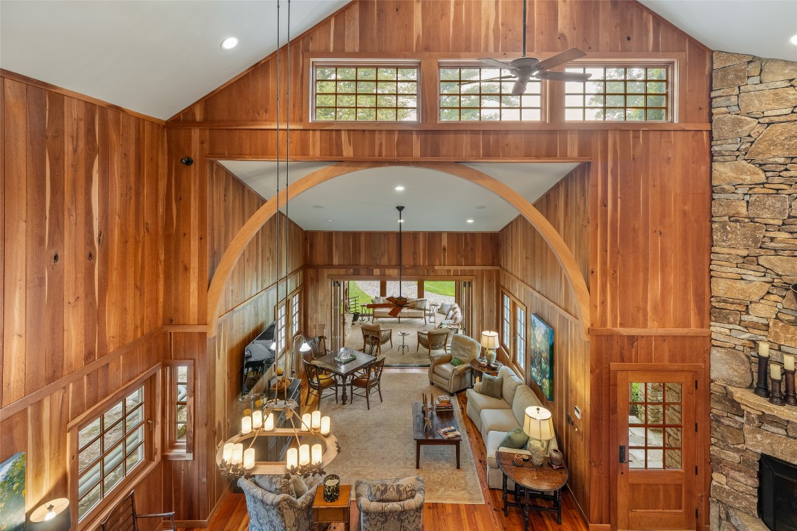 346 Hummingbird Lane