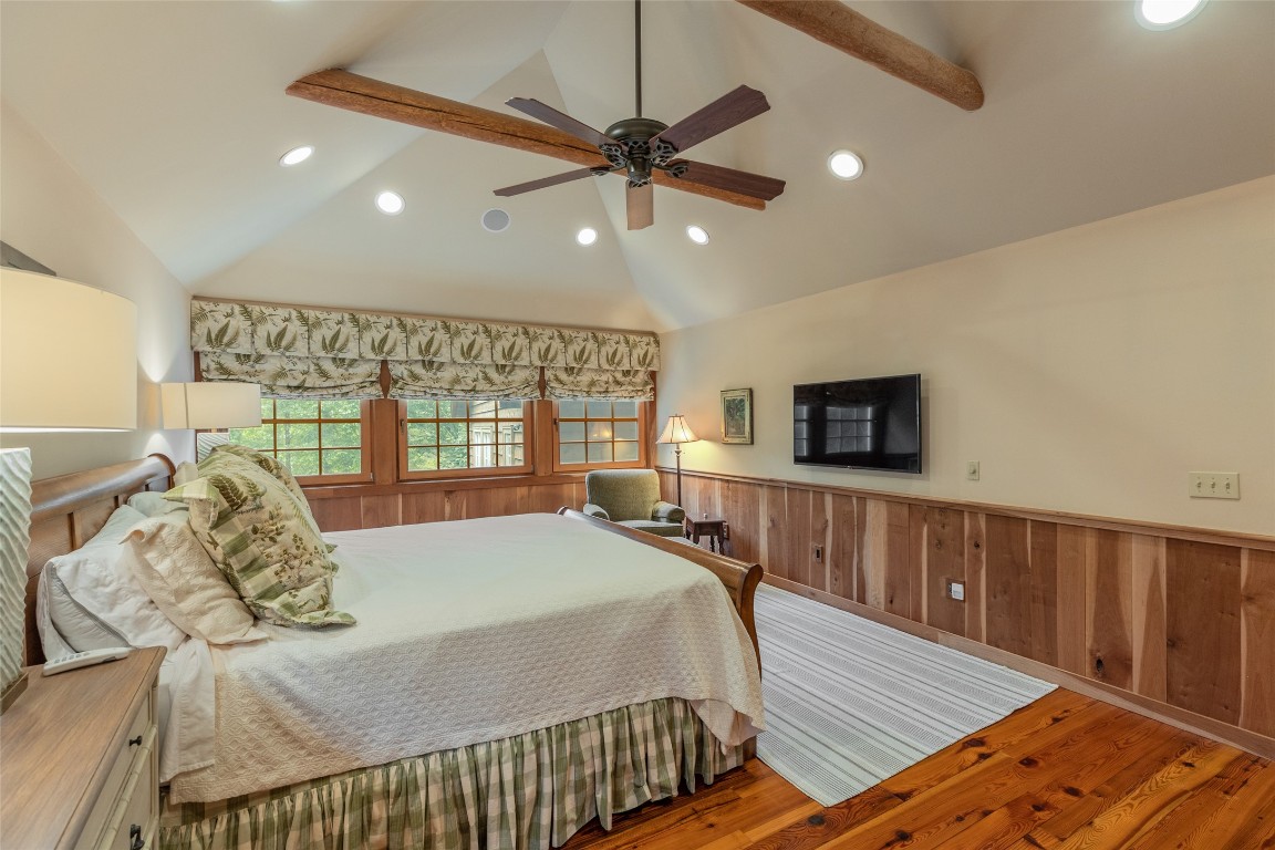 346 Hummingbird Lane