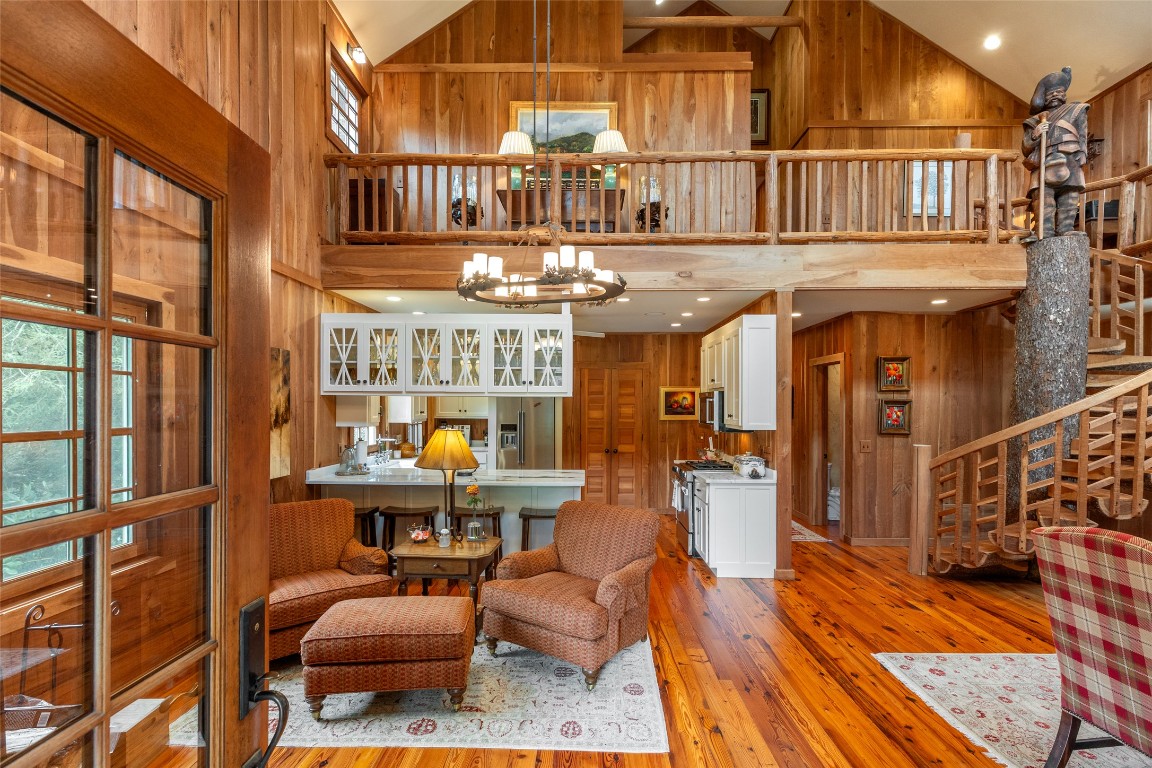 346 Hummingbird Lane