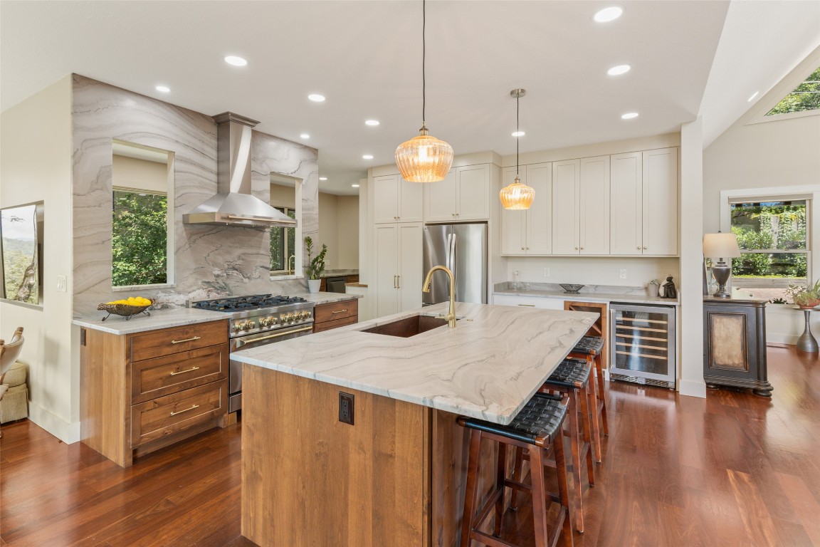 451 Country Club Drive