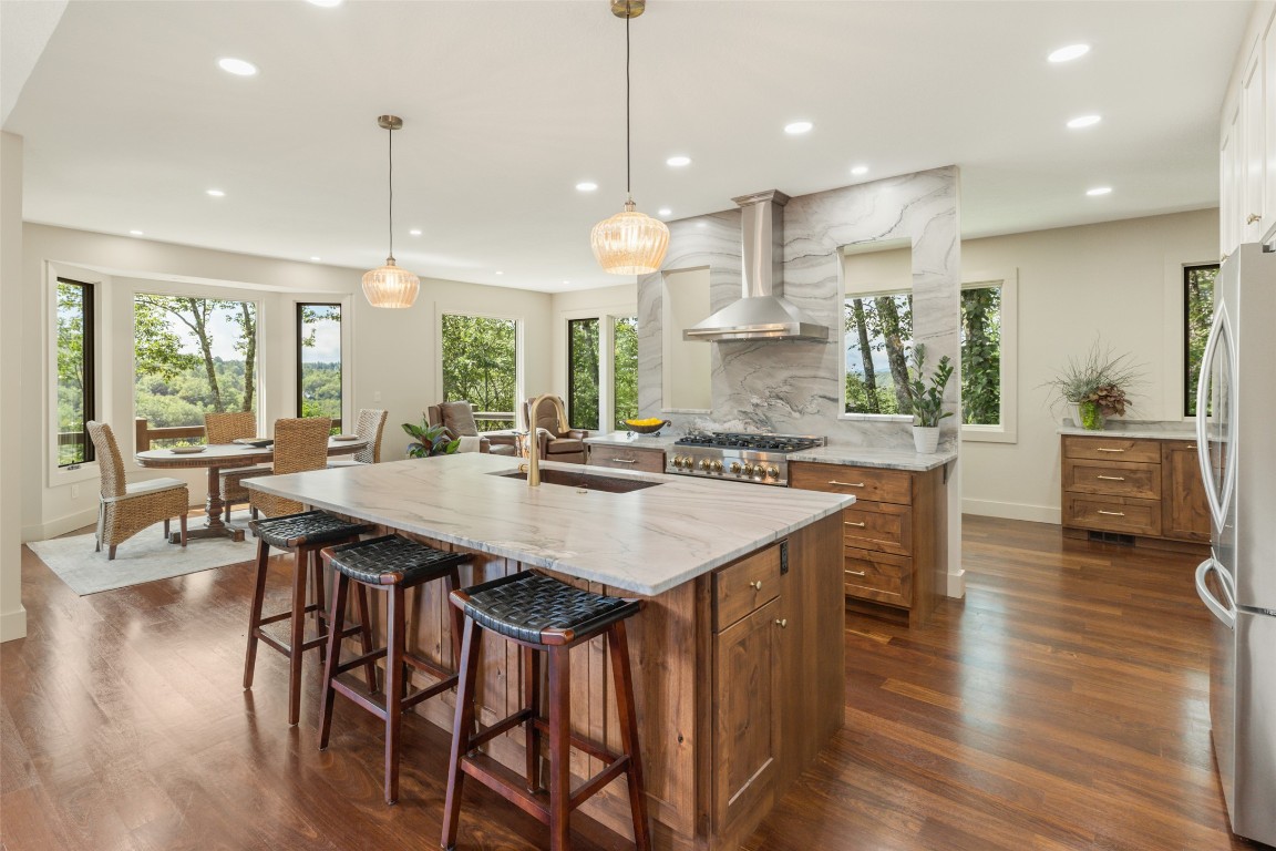 451 Country Club Drive