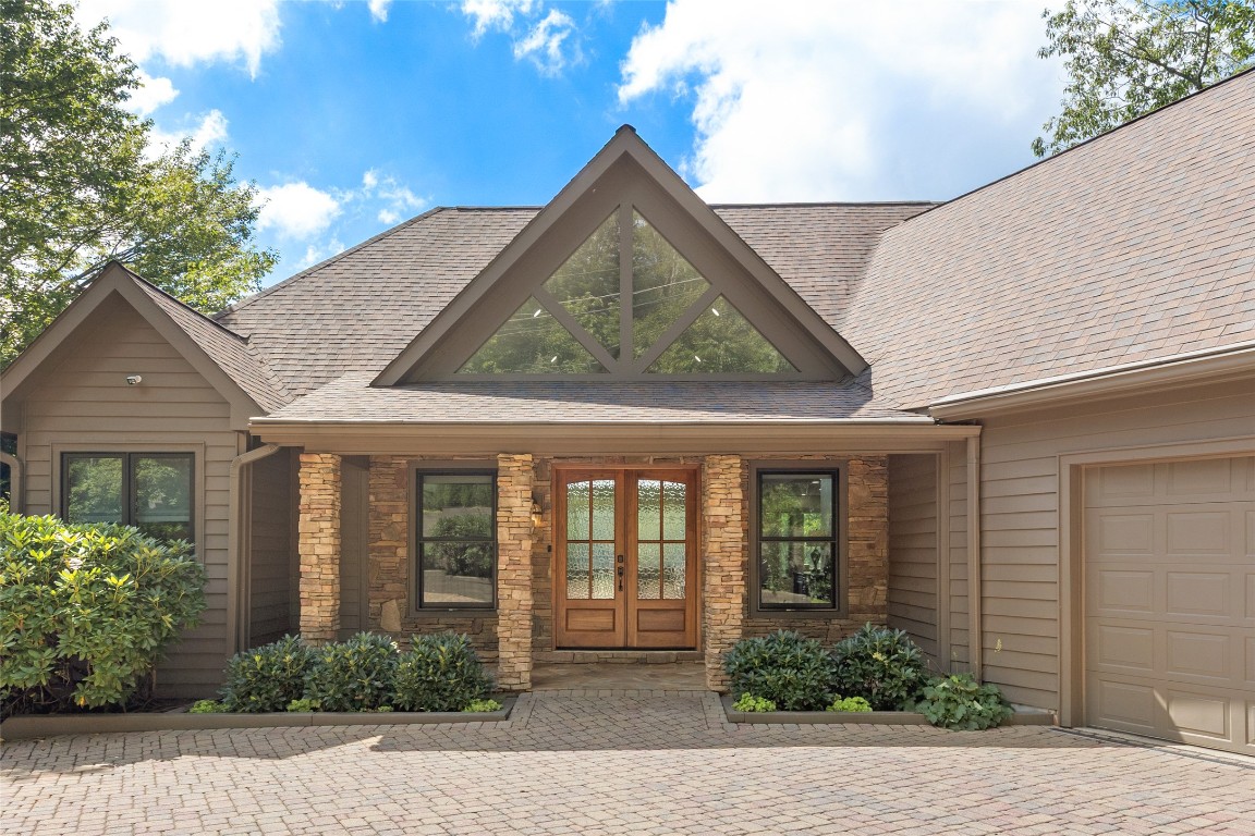 451 Country Club Drive