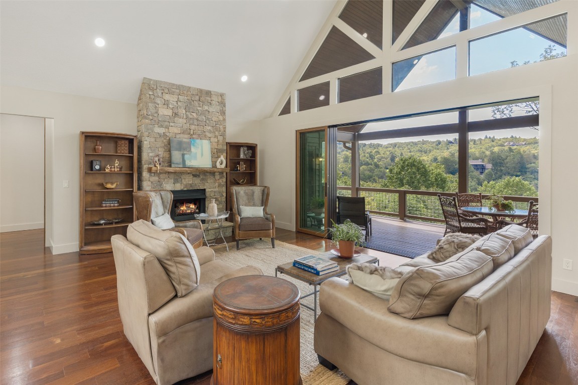 451 Country Club Drive