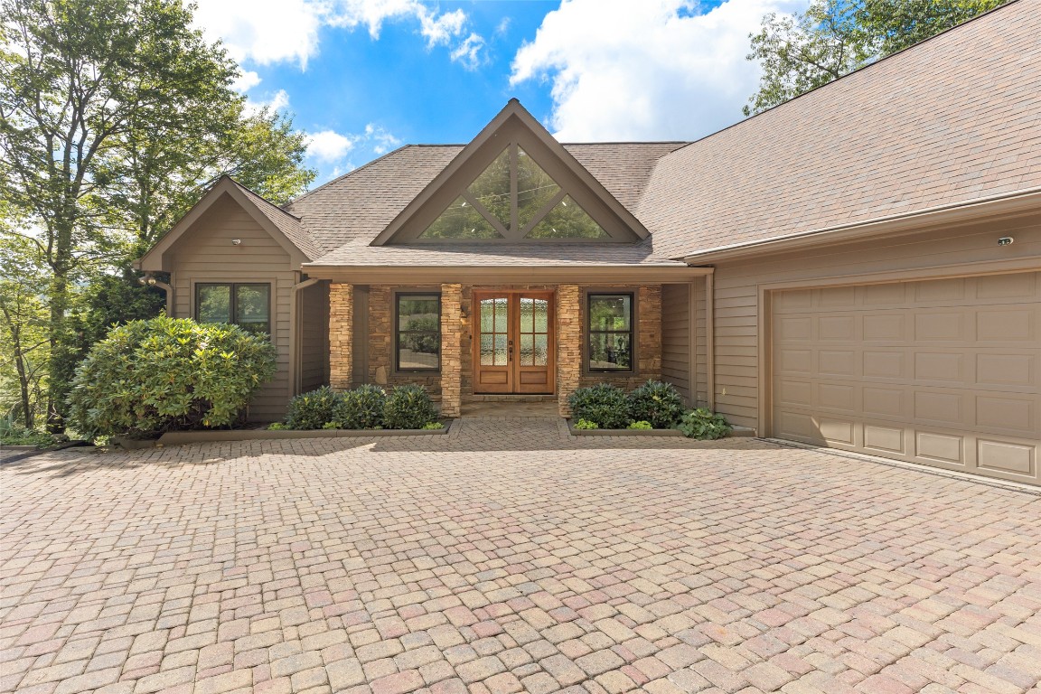 451 Country Club Drive