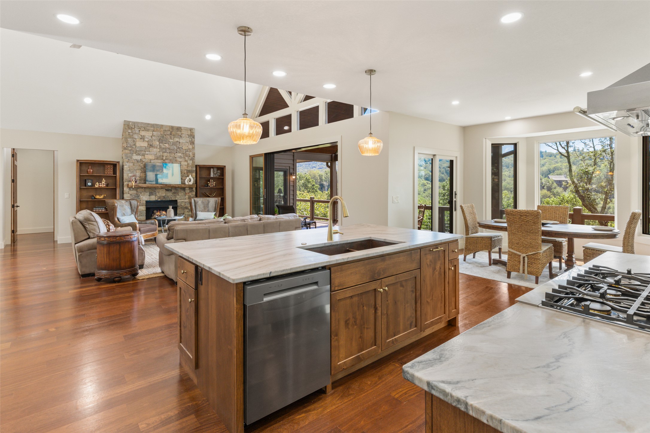 451 Country Club Drive