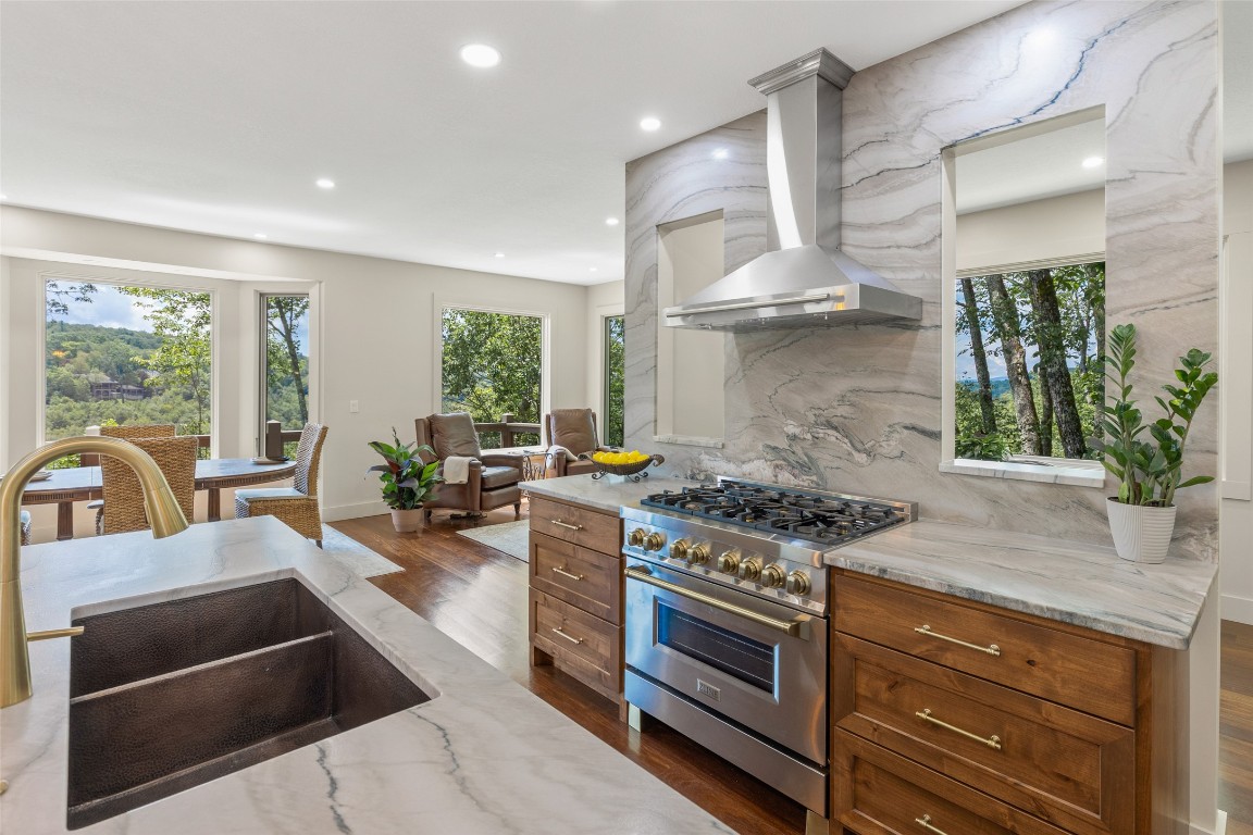 451 Country Club Drive